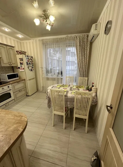 продажа двухкомнатной квартиры номер A-174100 в Приморском районе, фото номер 10